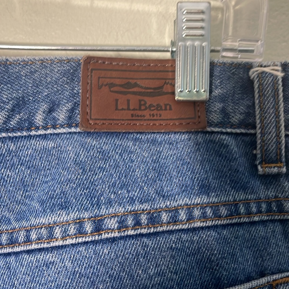Eddie Bauer Classic Blue Denim Jeans 32X28 - Picture 4 of 5
